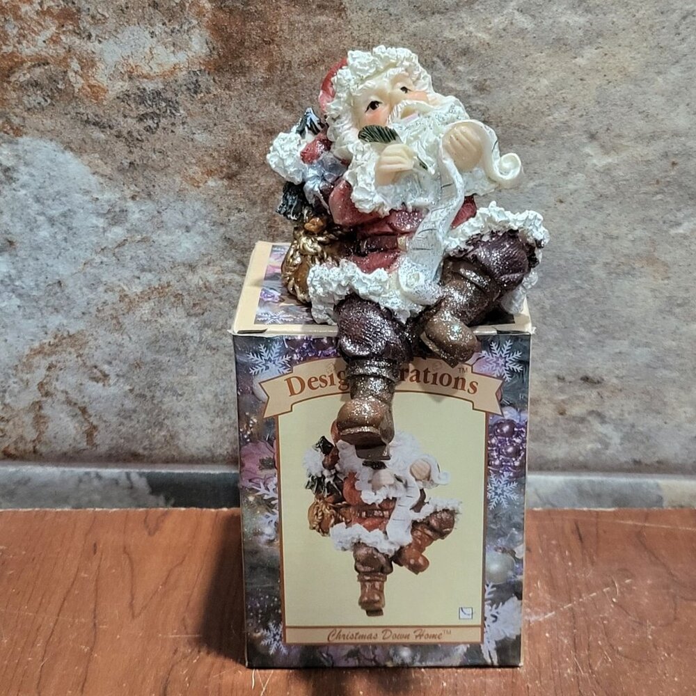 Designspirations Christmas Down Home Santa Claus Figurine Shelf Sitter 2002